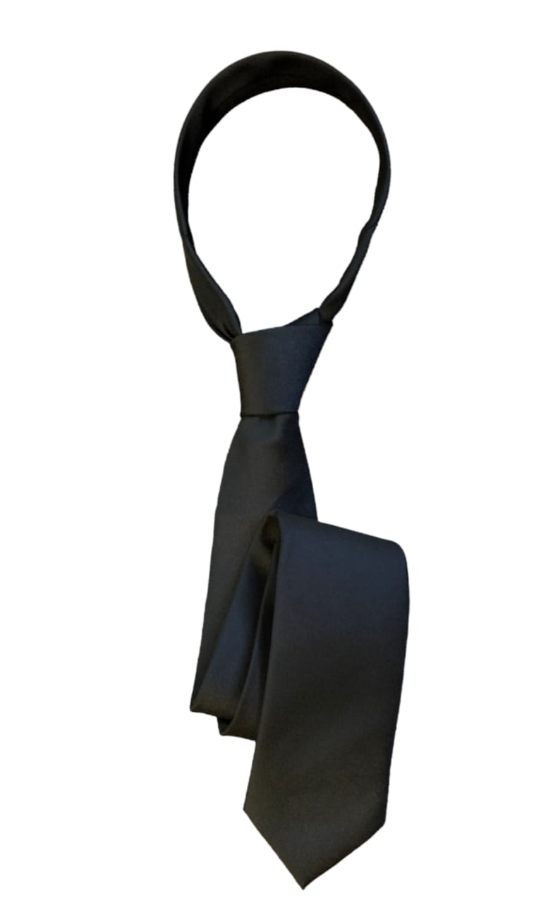 CRAVATE NOIRE AVEC POCHETTE P.CAVELLI
