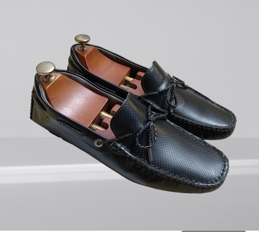 MOCASSIN EN CUIR NOIR LUCCI VERROSI 6001-811