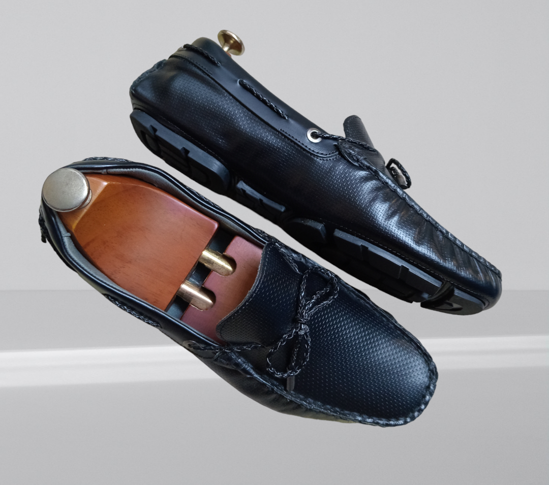 MOCASSIN EN CUIR NOIR LUCCI VERROSI 6001-811